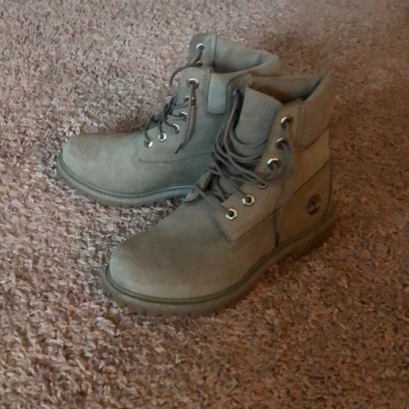 SOLD dusty olive Timberlands - Picture 4 of 7
